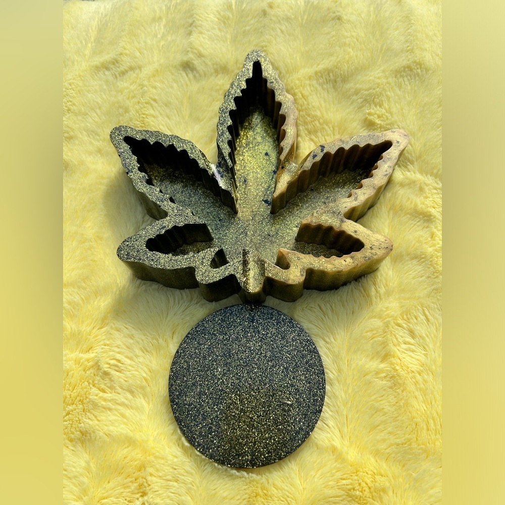 Black & Gold Ashtray & Coaster